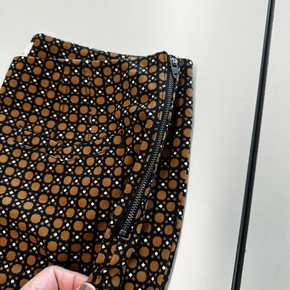 Anthropologie Essential Slim Trouser Pants in Brown Motif. Women's size 8 - Picture 7 of 12